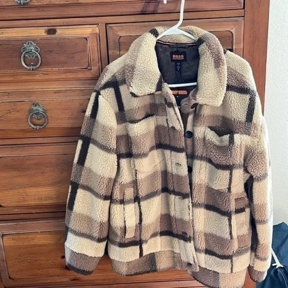 Bass Outdoor Women’s Tan And Brown Sherpa Shacket, Size Large NWT - Picture 1 of 11